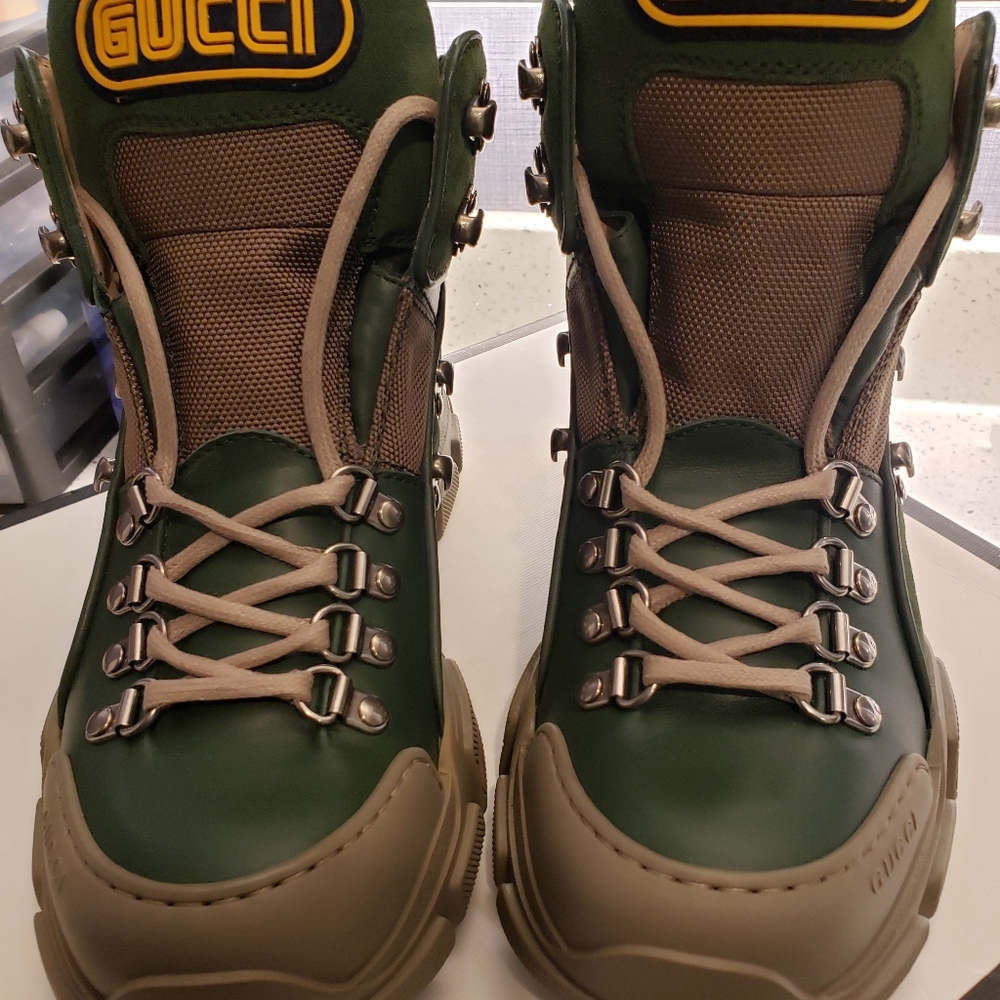 Authentic Gucci boots - Picture 6 of 9